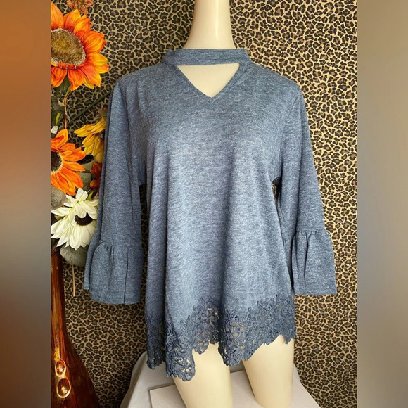 🌴3/$30🌴DOE & RAE Denim Grey Mock Neck Bell Sleeve Ruffle Trim Top NWT - Picture 1 of 11